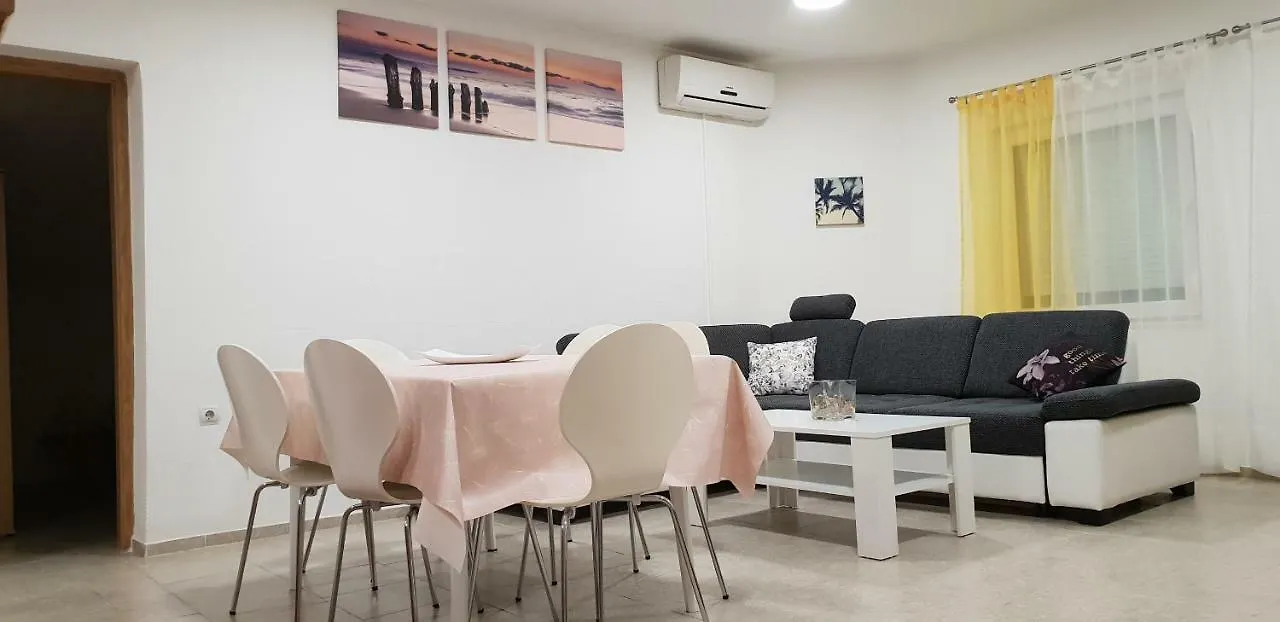 Apartment Apartma Jelka Novigrad
